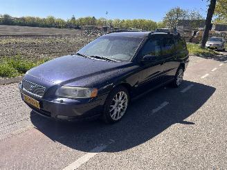 Volvo V-70 2.4-20V picture 2