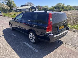 Volvo V-70 2.4-20V picture 4