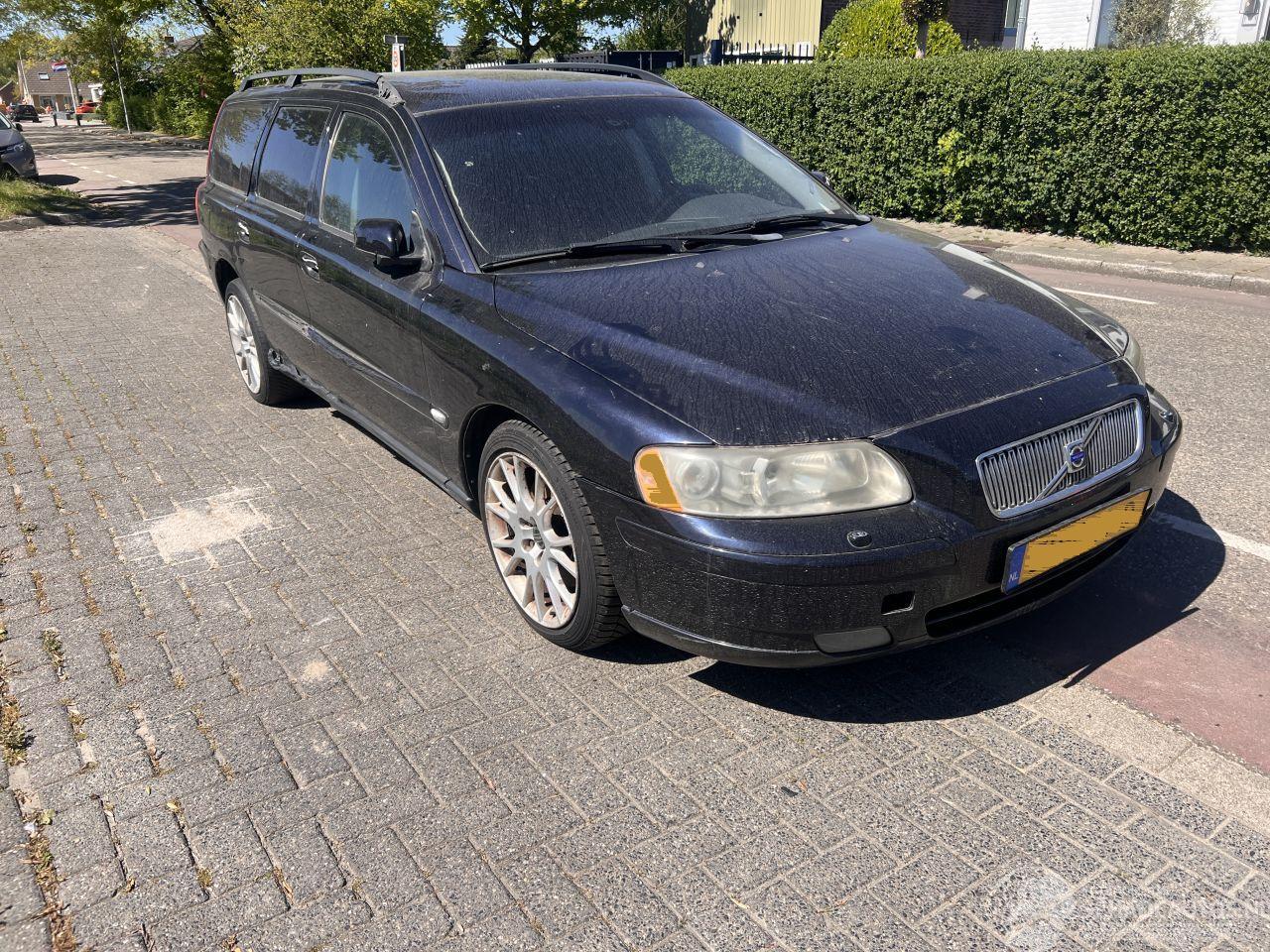 Volvo V-70 2.4-20V