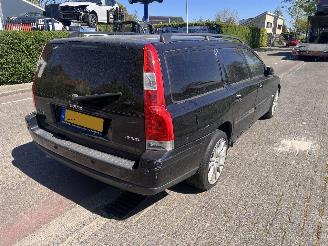 Volvo V-70 2.4-20V picture 3