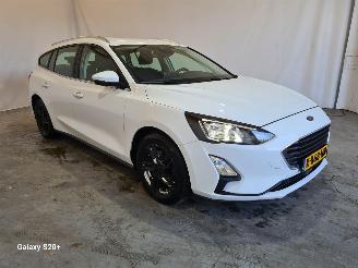 Schadeauto Ford Focus 1.5 EcoBl. Tr.Ed.Bns 2021/1