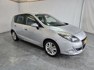 damaged passenger cars Renault Scenic 1.4 TCE Celsium 2011/2