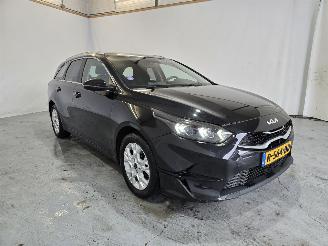 Schadeauto Kia Ceed 1.0 T-GDi DynamicLine 2022/8