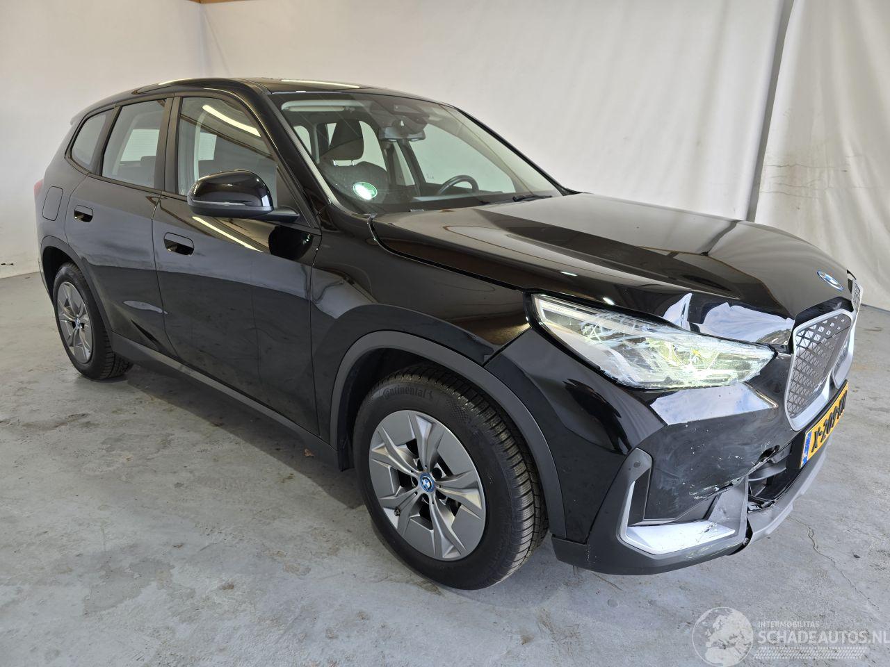 BMW iX1 eDrive20 67 kWh
