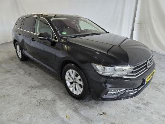 uszkodzony samochody osobowe Volkswagen Passat Variant 2.0 TDI Business 2023/3