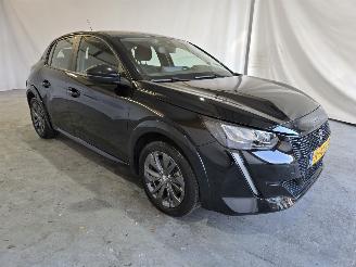 krockskadad bil auto Peugeot 208 EV Active Pack 50 kWh 2021/11