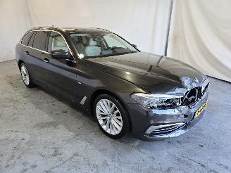 skadebil auto BMW 5-serie 520d Executive 2017/5