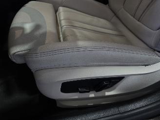BMW 5-serie 520d Executive picture 32