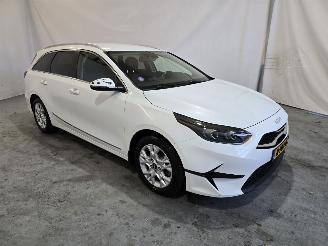 damaged passenger cars Kia Ceed 1.0 T-GDi DynPlusL. 2022/1
