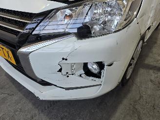 Mitsubishi Space-star 1.0 Cool + picture 12