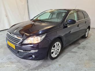 Peugeot 308 1.6 BlueHDI Blue Lease Executive Pack picture 3