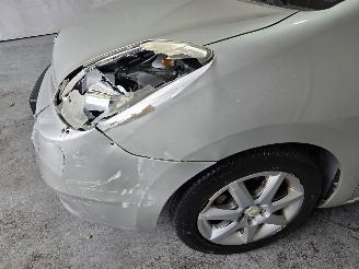Toyota Prius 1.5 VVT-i picture 10