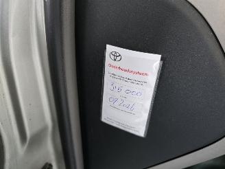 Toyota Prius 1.5 VVT-i picture 24
