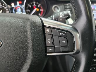 Land Rover Discovery Sport 2.0 TD4 HSE picture 28