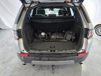 Land Rover Discovery Sport 2.0 TD4 HSE picture 17