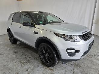 Damaged car Land Rover Discovery Sport 2.0 TD4 HSE 2018/8