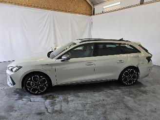 Cupra Leon Sportstourer 1.5 TSI e-Hybrid Business picture 4