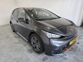 damaged passenger cars Cupra Born Essential 62 kWh 2023/8