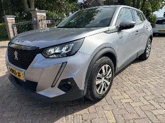skadebil auto Peugeot 2008 1.2 PURETECH BLUE LEASE ACTIVE ECC/NAV/LMV/PDC 2020/8