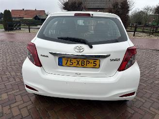 Toyota Yaris 1.0 VVT-i Aspiration picture 7