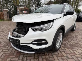 Unfallwagen Opel Grandland X 1.2 Turbo Business Executive 2018/8