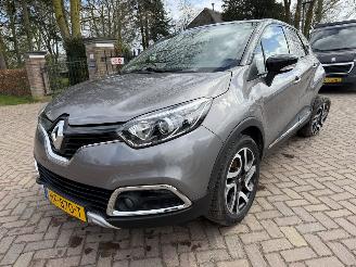 Voiture accidenté Renault Captur 0.9 TCe Xmod 2015/10
