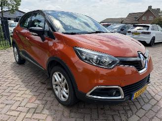 skadebil auto Renault Captur 1.5 dCi Dynamique 2014/10