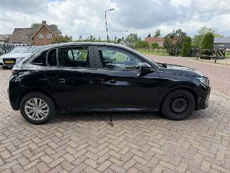 Peugeot 208 1.2 PURETECH ACTIVE picture 5