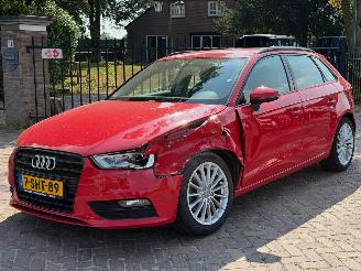 uszkodzony samochody osobowe Audi A3 1.4 TFSI CoD Ambition Pro Line plus 2013/10