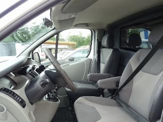 Renault Trafic 2.5 DCi L1H1 Klima 2-Persoons AHK 84KW Euro 4 picture 9