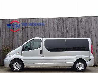 krockskadad bil auto Opel Vivaro 2.5 CDTi Lang Dubbele Cabine Motor niet 100% 107KW Euro 4 2009/3