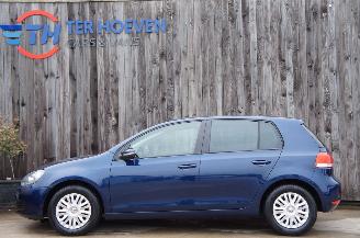 krockskadad bil auto Volkswagen Golf 1.6 TDi Airco Stoelverwarming PDC Isofix 77KW Euro 5 2009/10