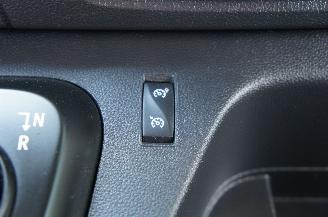 Renault Master 2.3 DCi L2H2 Airco Navi Cruise Apple Carplay 132KW Euro 6 picture 17