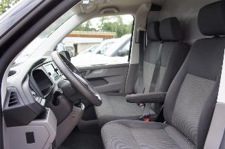 Volkswagen Transporter T6 2.0 TDi Lang Airco Cruise Apple Carplay Trekhaak 81KW Euro 6 picture 10