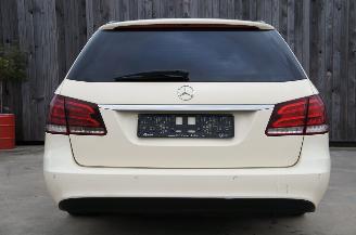 Mercedes E-klasse E200 CDi Kombi 7-Persoons Airco Navi Cruise 100KW Euro 5 picture 7