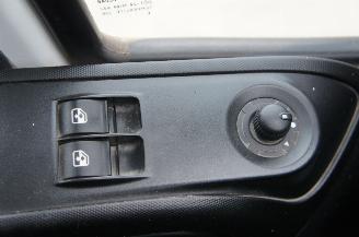 Iveco Daily 35S12 2.3 HPi Dubbele Cabine Open Laadbak Trekhaak 85KW Euro 6 picture 18