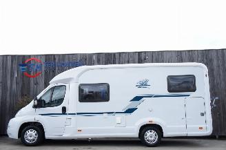 skadebil camper Weinsberg  Imperiale V601 ME Radar Zonnepanelen 2X eenpersoonsbed 96KW 2010/4