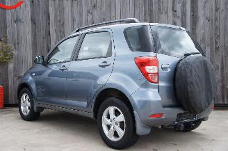 Daihatsu Terios 1.5 16V 2WD Airco Metallic Trekhaak 77KW picture 2