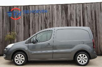 Coche accidentado Peugeot Partner 1.6 e-HDi L1H1 Airco Navi Cruise Trekhaak 66KW Euro 5 2014/2