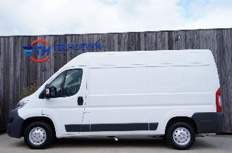 Vaurioauto  passenger cars Fiat Ducato 2.3 MJt L2H2 Airco Cruise Navi PDC 96KW Euro 5 2015/6