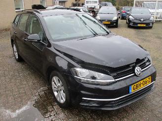 Avarii autoturisme Volkswagen Golf Variant 1.0 TSI Trendline 2020/1