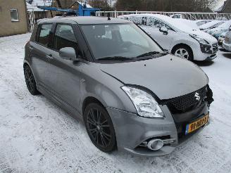 damaged passenger cars Suzuki Swift 1.3 Comfort Airco NAP 2011/2