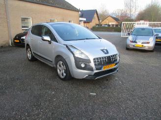 Unfallwagen Peugeot 3008 1.6 THP-GT Aut 1E Eig NAP REST BPM 500 EURO !!!! 2011/6