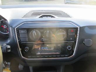 Volkswagen Up! 1.0 BMT Move Up Airco NAP picture 18