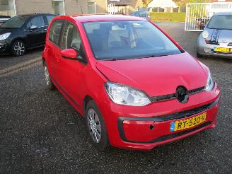 Schadeauto Volkswagen Up! 1.0 BMT Move Up Airco NAP 2018/3