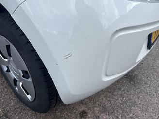 Volkswagen Up! 1.0 move up! BlueMotion picture 28
