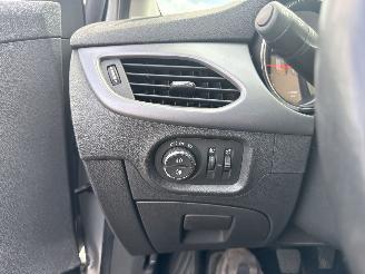 Opel Astra 1.2 Business Edition REST BPM €300,-!!! picture 28