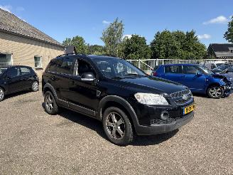Damaged car Chevrolet Captiva 3.2 Exclusive 4X4 7PERSOONS!!! 2007/5