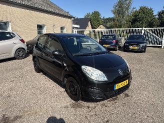 Voiture accidenté Renault Twingo 1.2 Authentique 2008/12