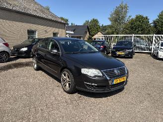 damaged passenger cars Volkswagen Passat 2.0 FSI Comfortline 2006/6